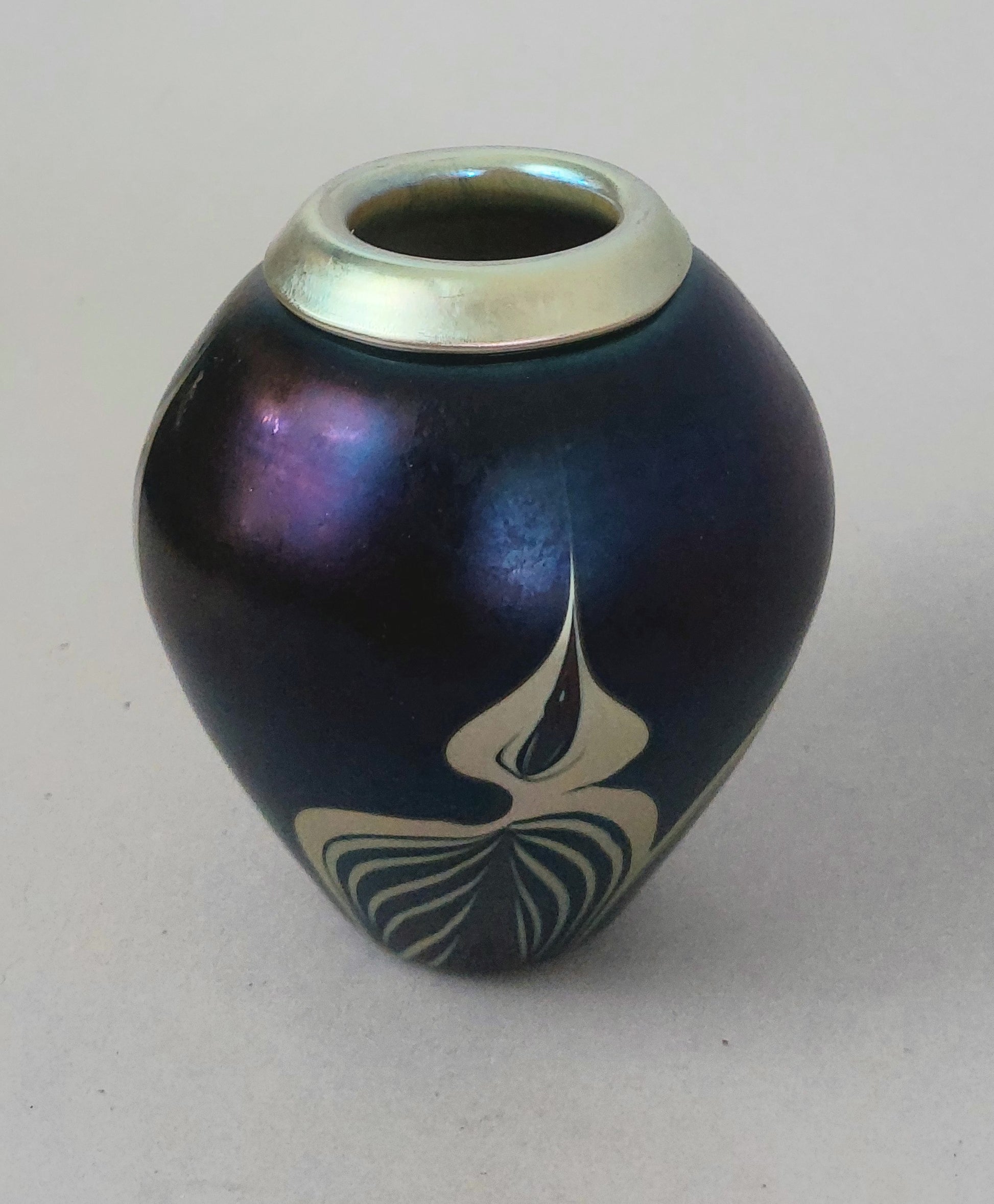 Amber Peacock Folded Lip Vase