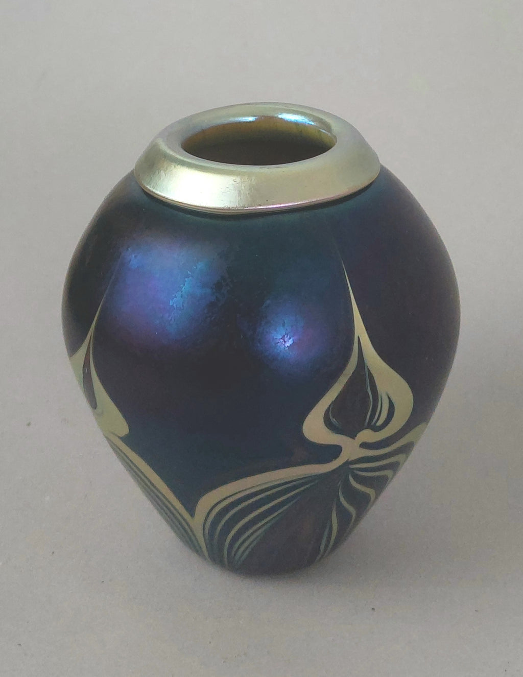 Amber Peacock Folded Lip Vase