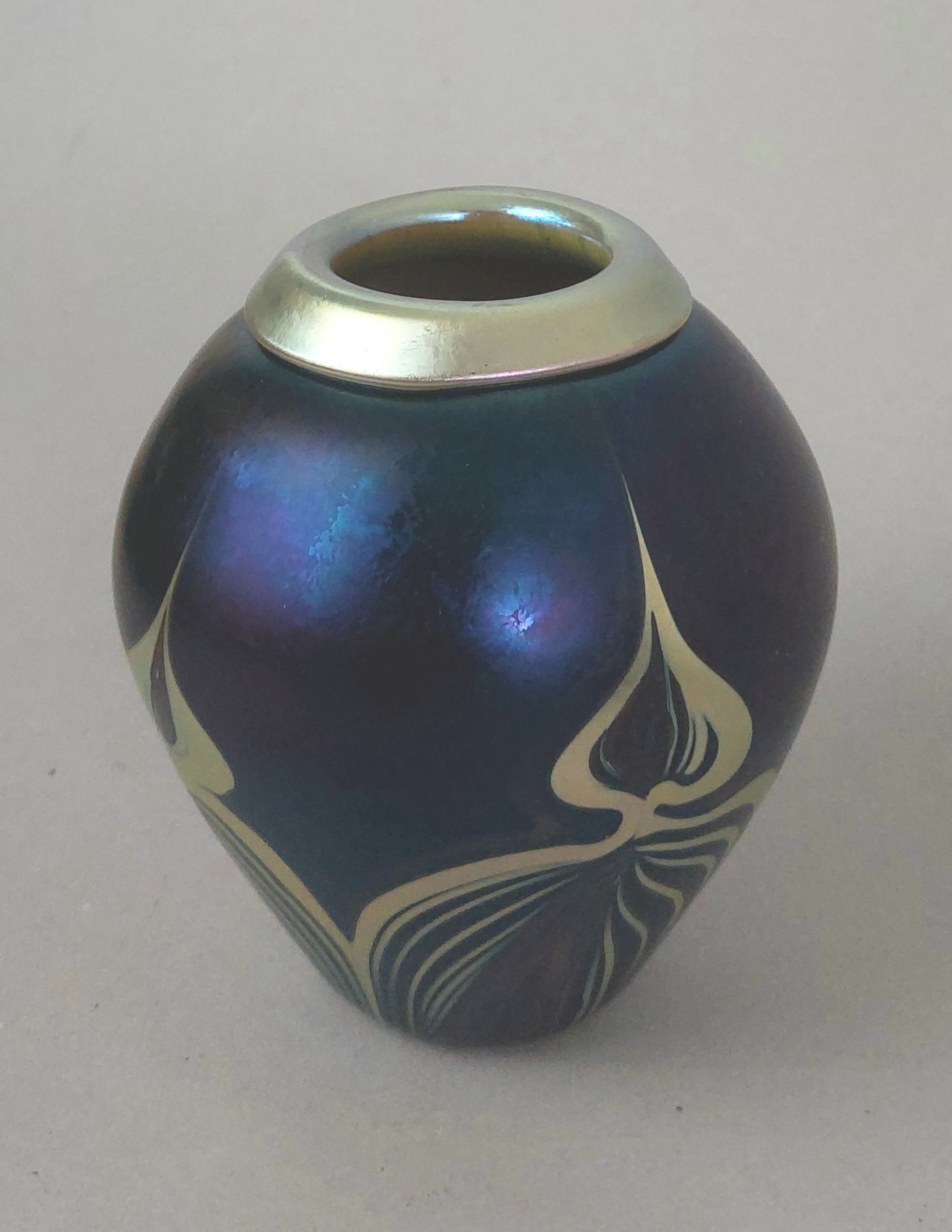 Amber Peacock Folded Lip Vase